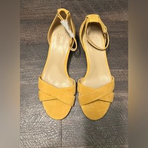 Naturalizer wedge sandals size 7
